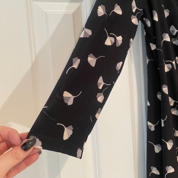 Anne Klein Faux Wrap ¾ Sleeve Black, Gray & Taupe Print Dress – MEDIUM - Picture 3 of 15